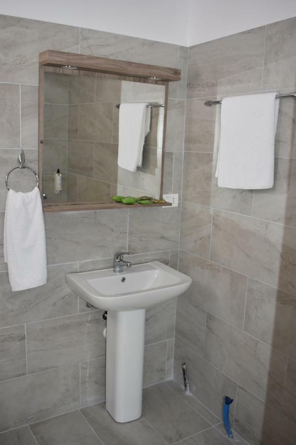 Hotel Vila Nino Berat Dış mekan fotoğraf